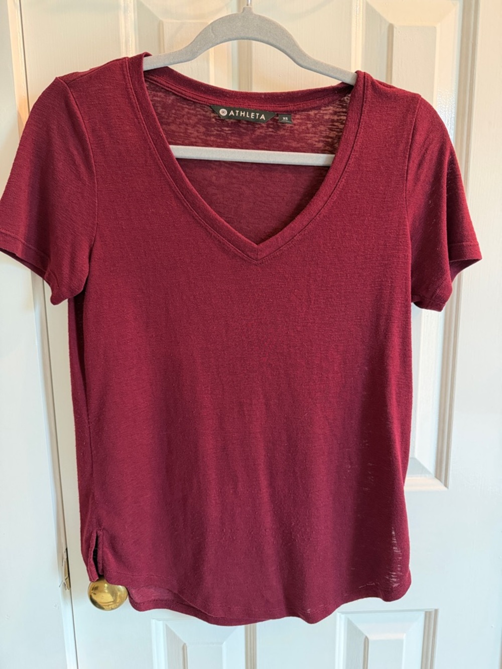 Athleta Women's Short Sleeve V-Neck Tee in Wine